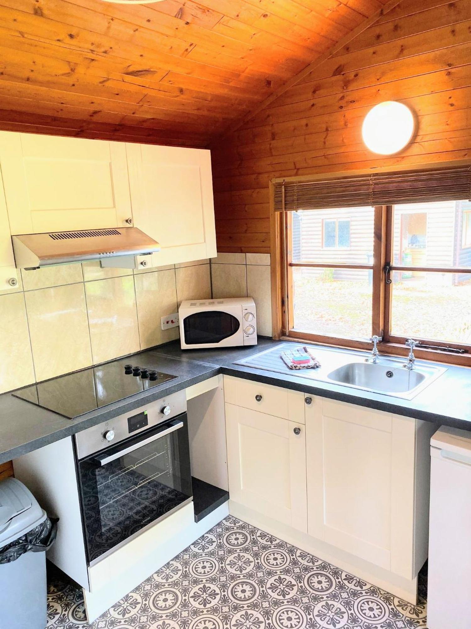 فيلا Otter 4 Hot Tub - Huntersmoon-Warminster-Bath-Salisbury المظهر الخارجي الصورة
